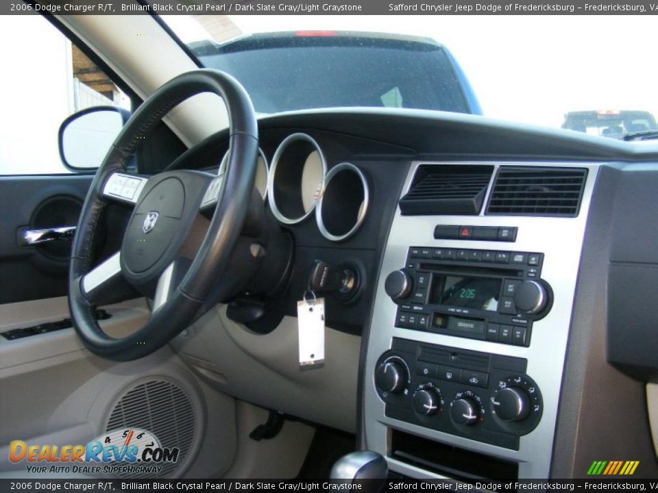 2006 Dodge Charger R/T Brilliant Black Crystal Pearl / Dark Slate Gray/Light Graystone Photo #19