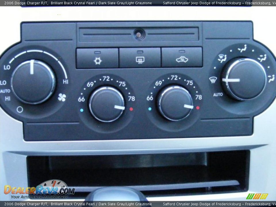 2006 Dodge Charger R/T Brilliant Black Crystal Pearl / Dark Slate Gray/Light Graystone Photo #28