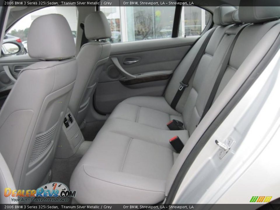 2006 BMW 3 Series 325i Sedan Titanium Silver Metallic / Grey Photo #10