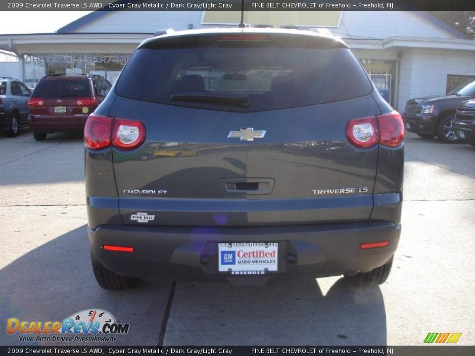 2009 Chevrolet Traverse LS AWD Cyber Gray Metallic / Dark Gray/Light Gray Photo #5