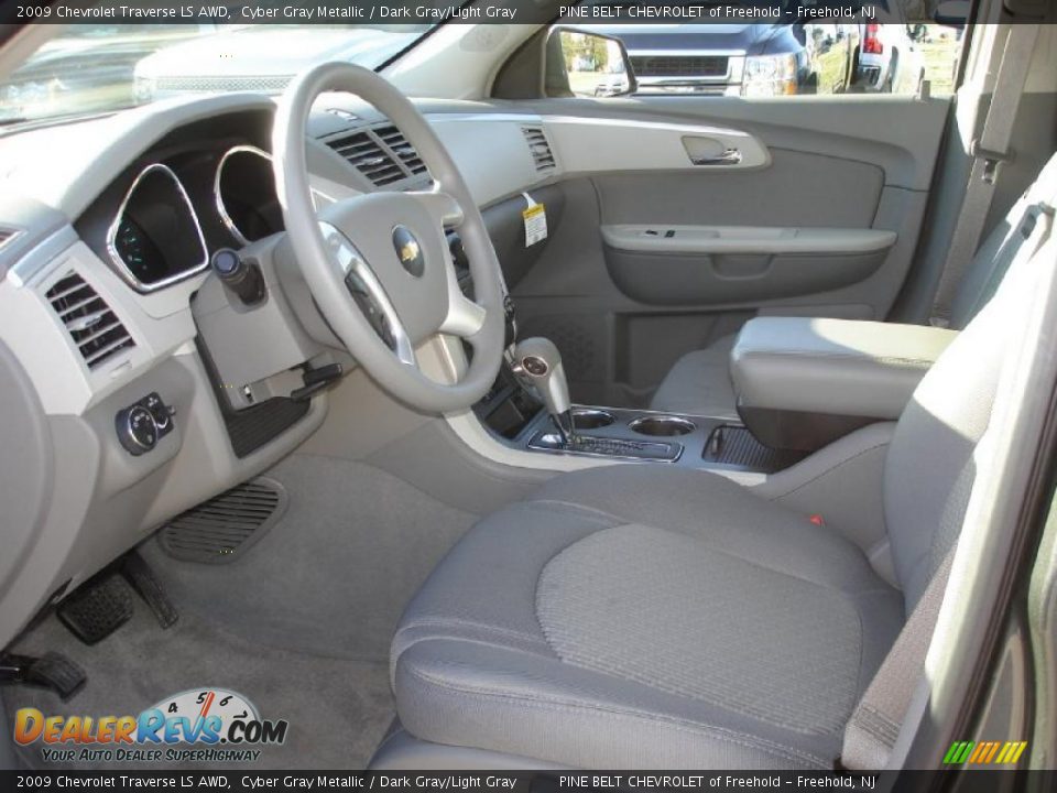 2009 Chevrolet Traverse LS AWD Cyber Gray Metallic / Dark Gray/Light Gray Photo #10