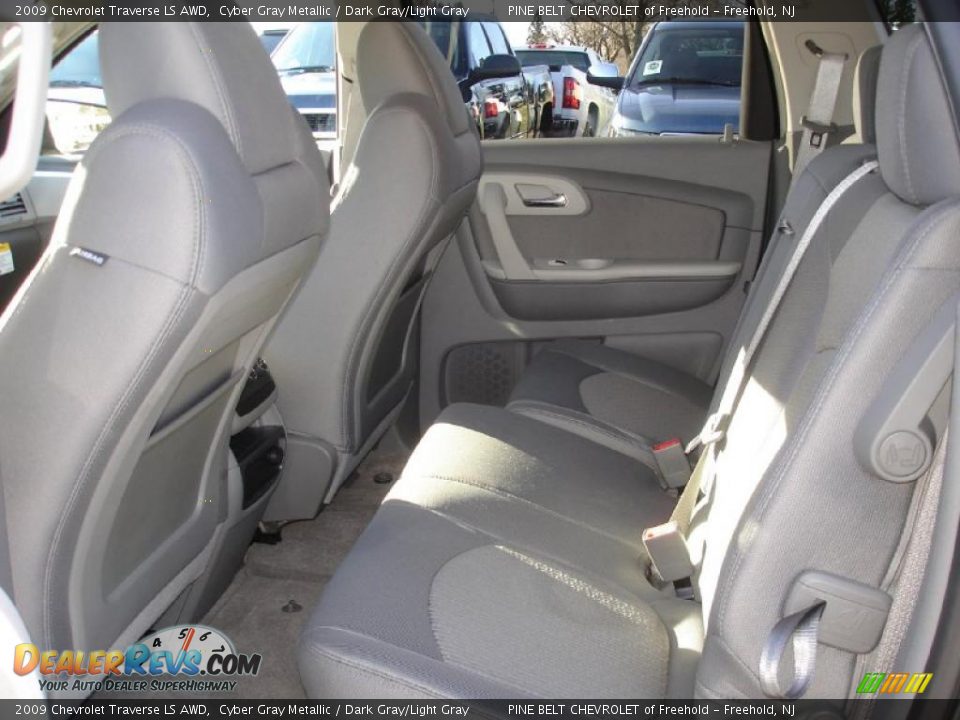 2009 Chevrolet Traverse LS AWD Cyber Gray Metallic / Dark Gray/Light Gray Photo #11
