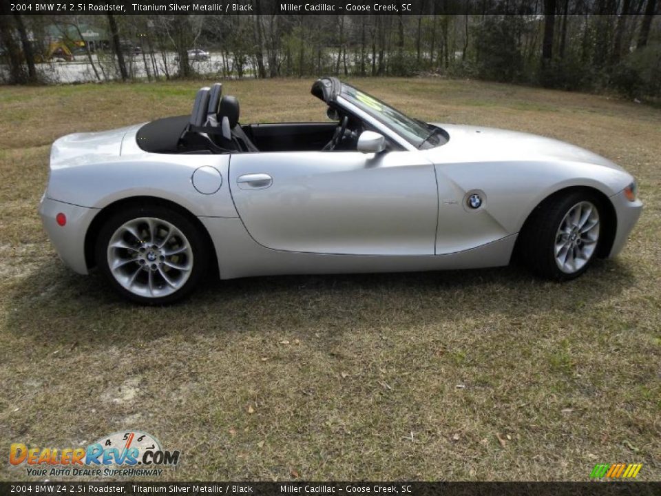 2004 BMW Z4 2.5i Roadster Titanium Silver Metallic / Black Photo #8