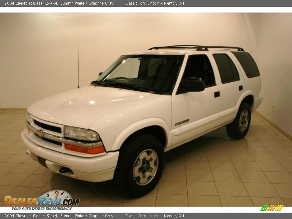 2004 Chevrolet Blazer LS 4x4 Summit White / Graphite Gray Photo #3