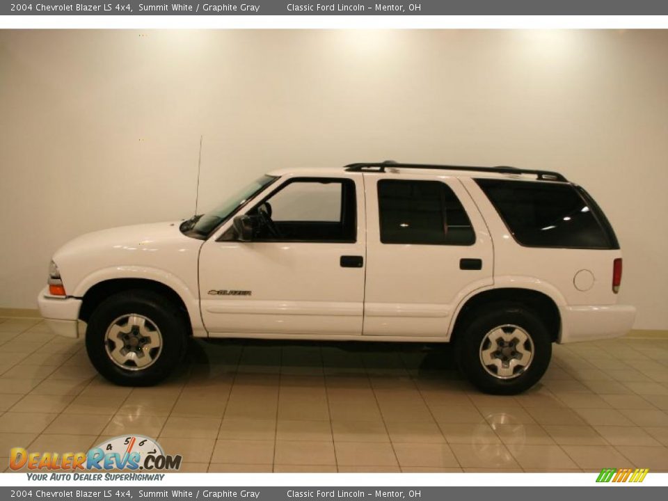 2004 Chevrolet Blazer LS 4x4 Summit White / Graphite Gray Photo #4