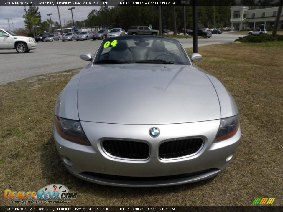 2004 BMW Z4 2.5i Roadster Titanium Silver Metallic / Black Photo #14