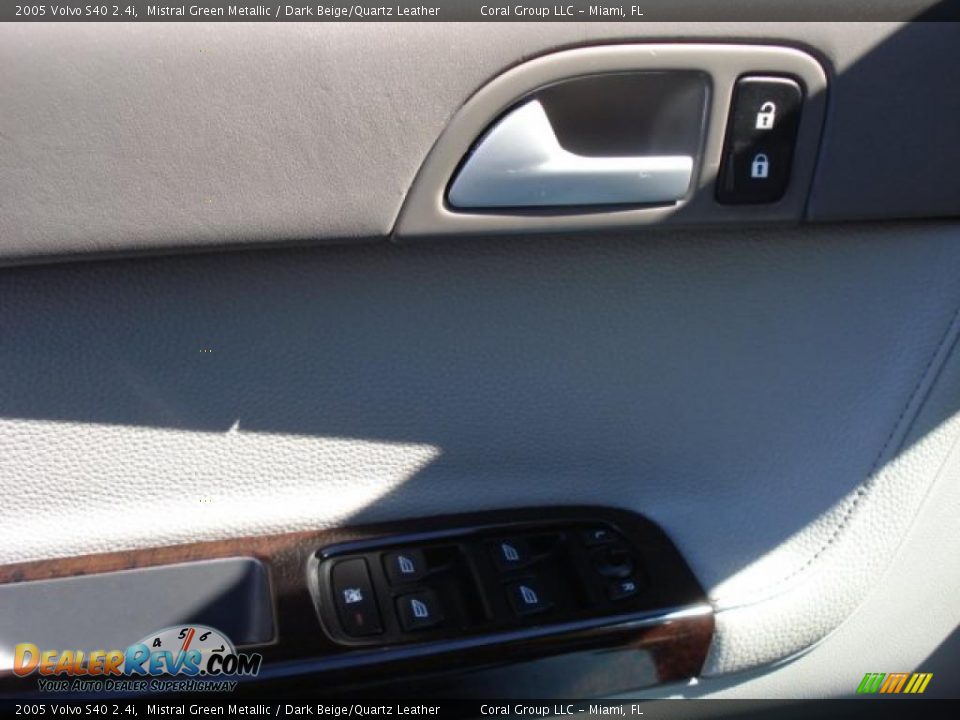 2005 Volvo S40 2.4i Mistral Green Metallic / Dark Beige/Quartz Leather Photo #13