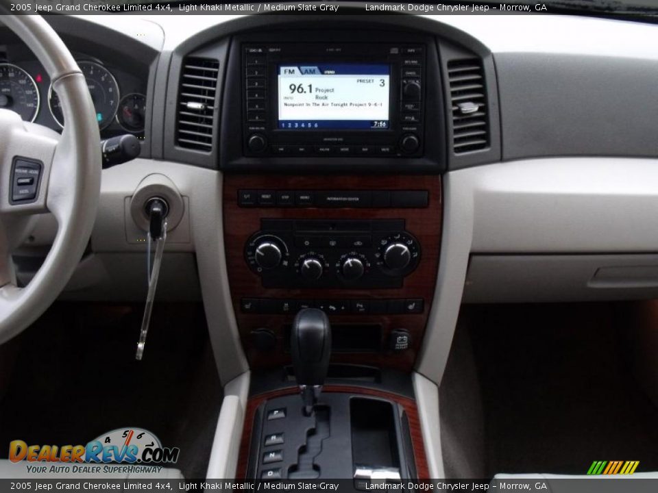 2005 Jeep Grand Cherokee Limited 4x4 Light Khaki Metallic / Medium Slate Gray Photo #25