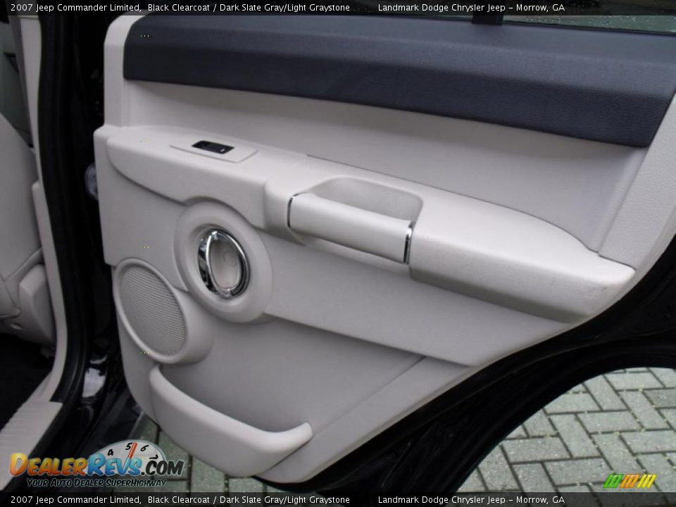 2007 Jeep Commander Limited Black Clearcoat / Dark Slate Gray/Light Graystone Photo #21