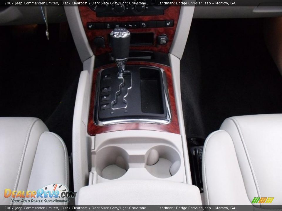 2007 Jeep Commander Limited Black Clearcoat / Dark Slate Gray/Light Graystone Photo #26