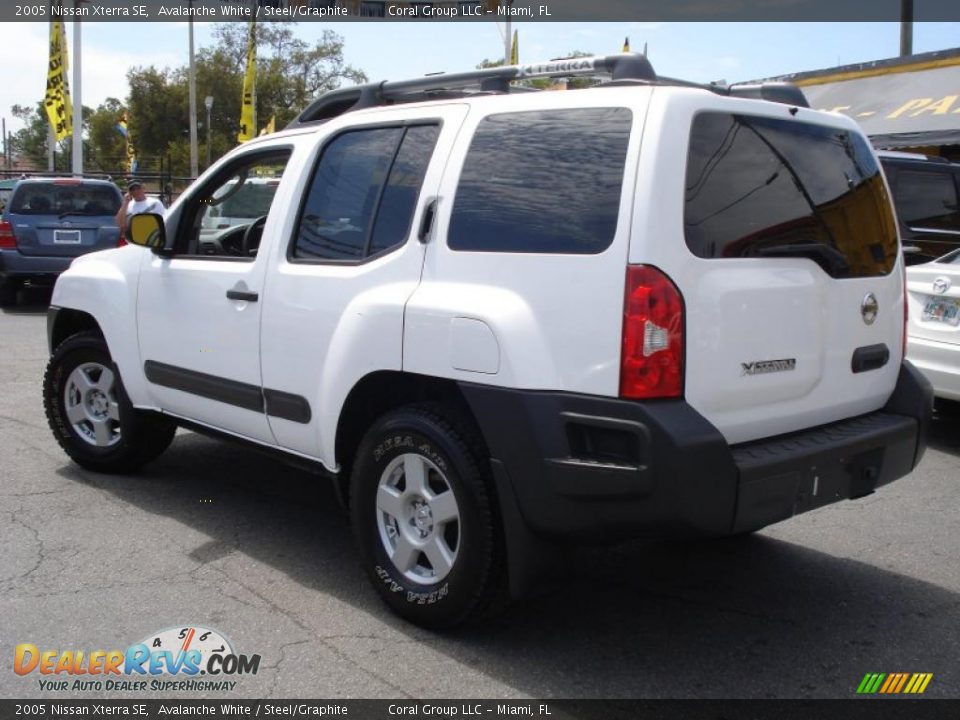 2005 Nissan Xterra SE Avalanche White / Steel/Graphite Photo #4