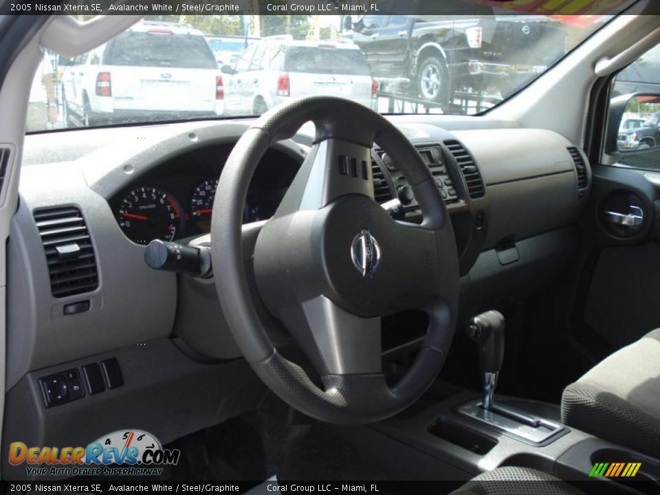 2005 Nissan Xterra SE Avalanche White / Steel/Graphite Photo #7