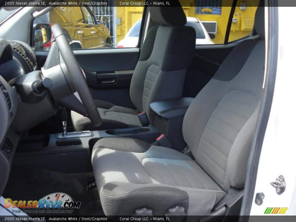 2005 Nissan Xterra SE Avalanche White / Steel/Graphite Photo #8
