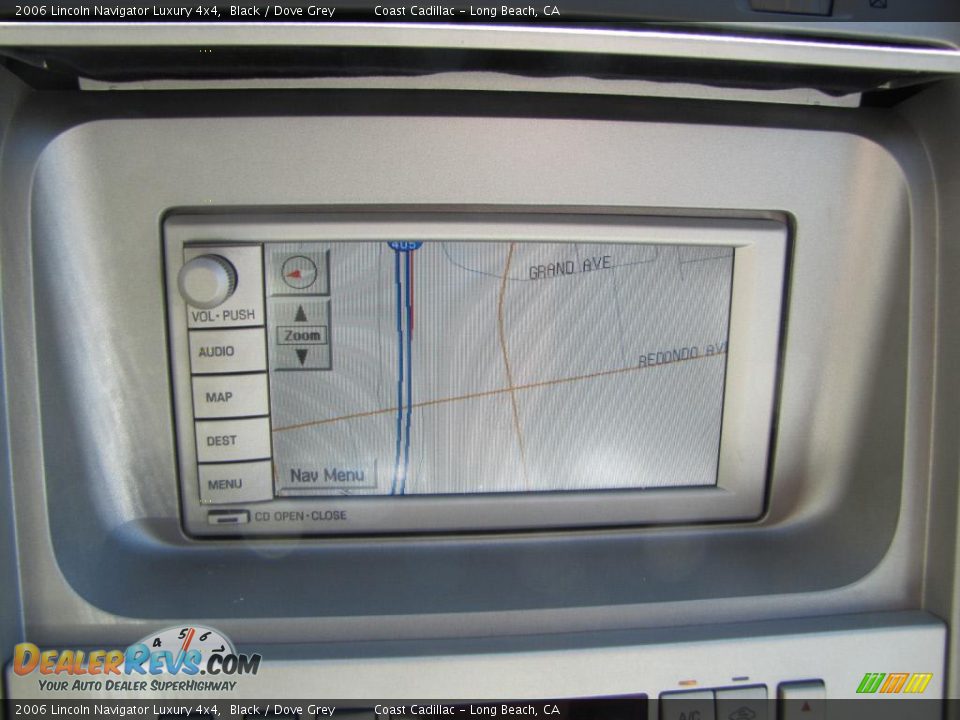 2006 Lincoln Navigator Luxury 4x4 Black / Dove Grey Photo #17