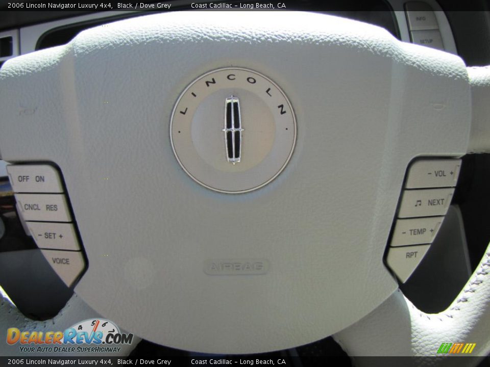 2006 Lincoln Navigator Luxury 4x4 Black / Dove Grey Photo #22