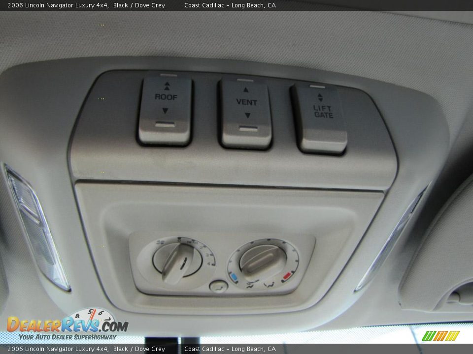 2006 Lincoln Navigator Luxury 4x4 Black / Dove Grey Photo #23