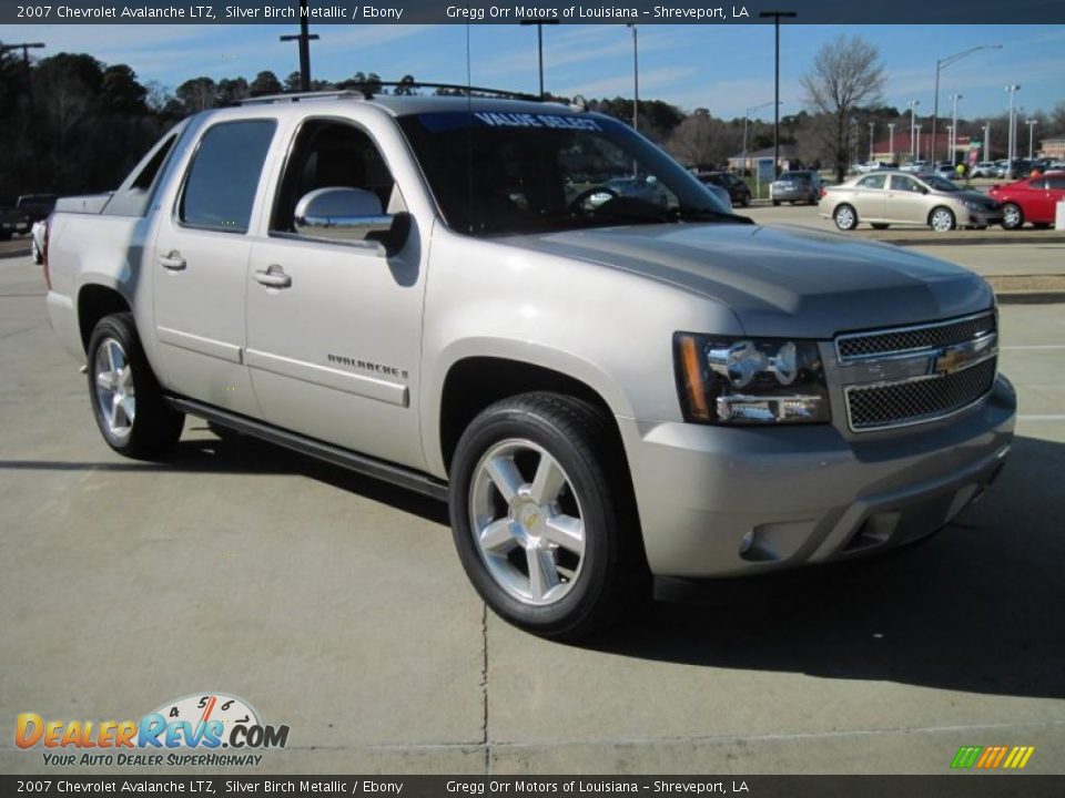 2007 Chevrolet Avalanche LTZ Silver Birch Metallic / Ebony Photo #2