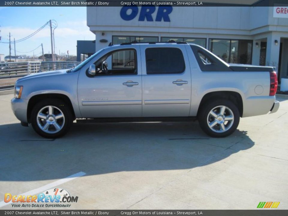 2007 Chevrolet Avalanche LTZ Silver Birch Metallic / Ebony Photo #3