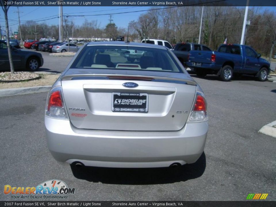 2007 Ford Fusion SE V6 Silver Birch Metallic / Light Stone Photo #4