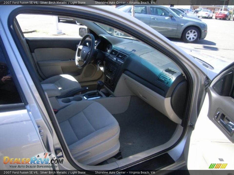 2007 Ford Fusion SE V6 Silver Birch Metallic / Light Stone Photo #12
