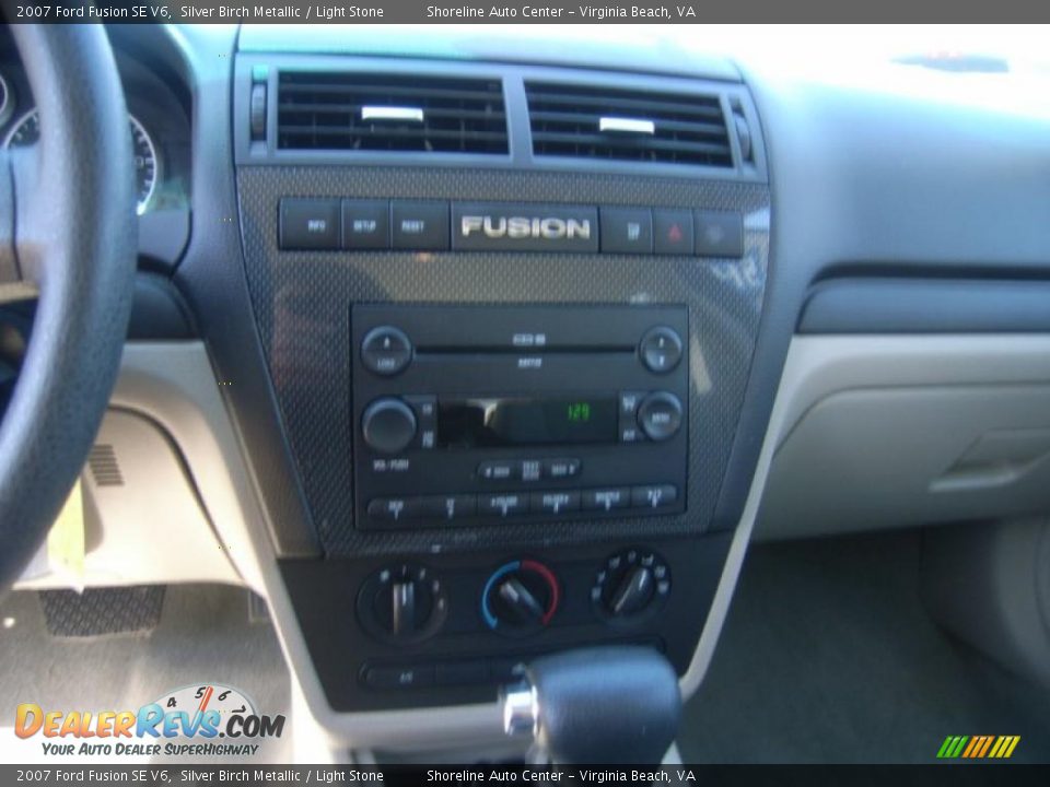 2007 Ford Fusion SE V6 Silver Birch Metallic / Light Stone Photo #16