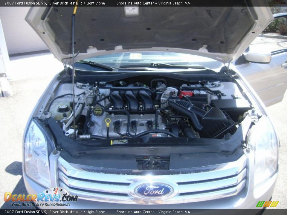 2007 Ford Fusion SE V6 Silver Birch Metallic / Light Stone Photo #19
