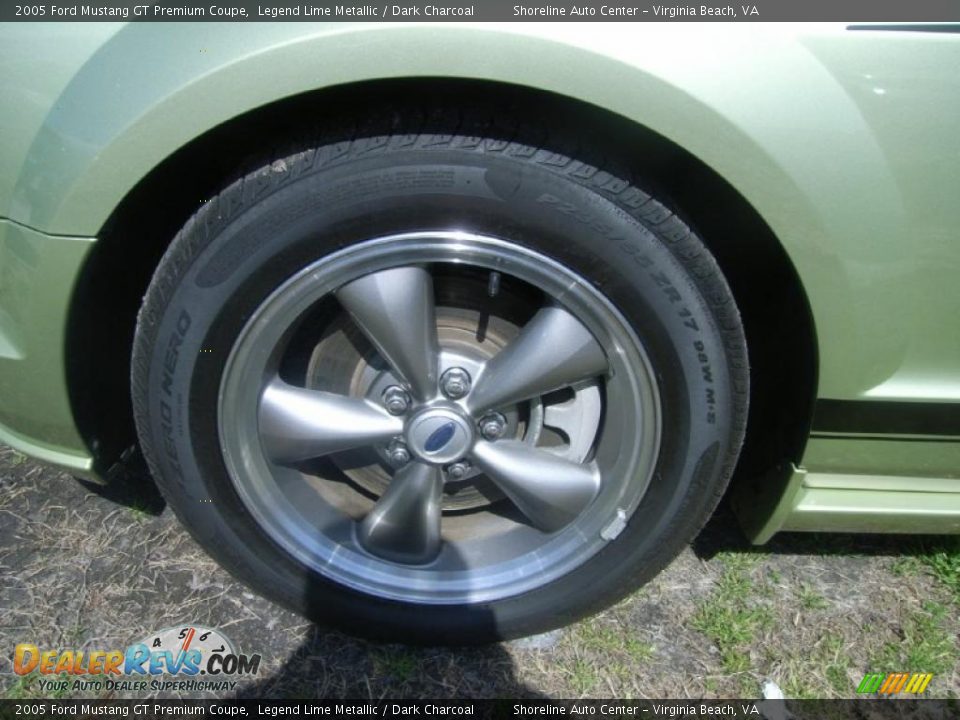 2005 Ford Mustang GT Premium Coupe Legend Lime Metallic / Dark Charcoal Photo #19