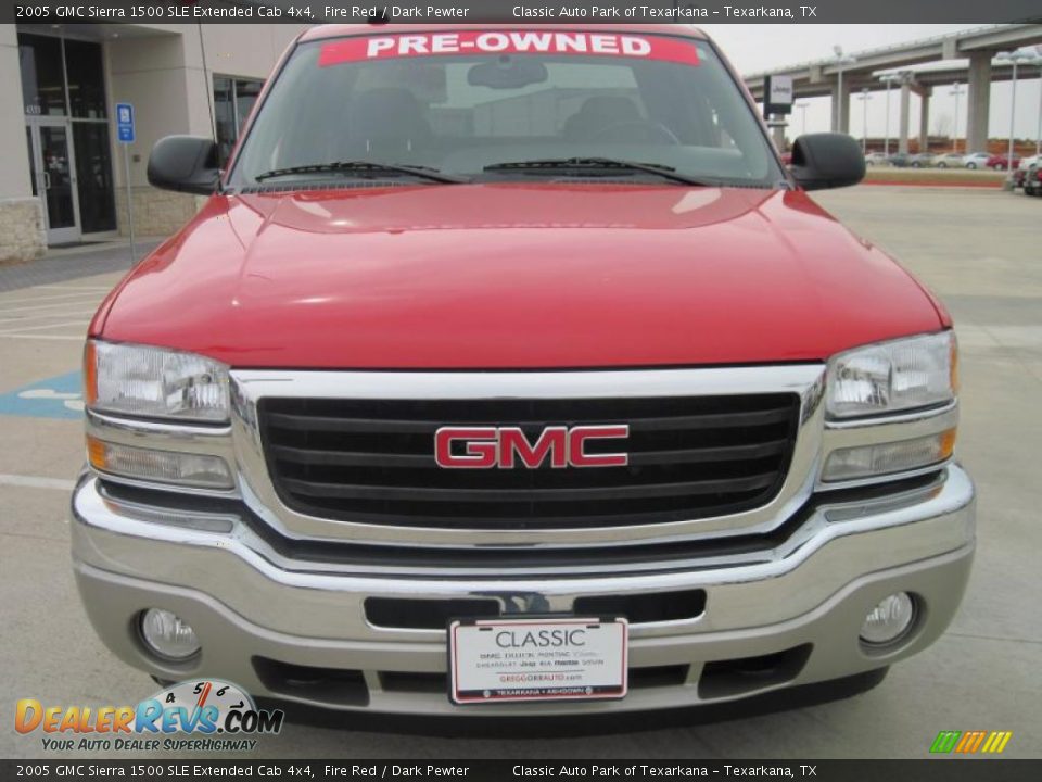 2005 GMC Sierra 1500 SLE Extended Cab 4x4 Fire Red / Dark Pewter Photo #5