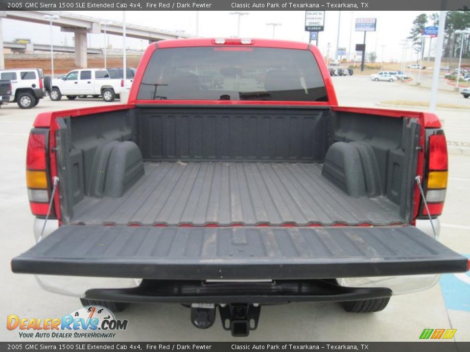 2005 GMC Sierra 1500 SLE Extended Cab 4x4 Fire Red / Dark Pewter Photo #7