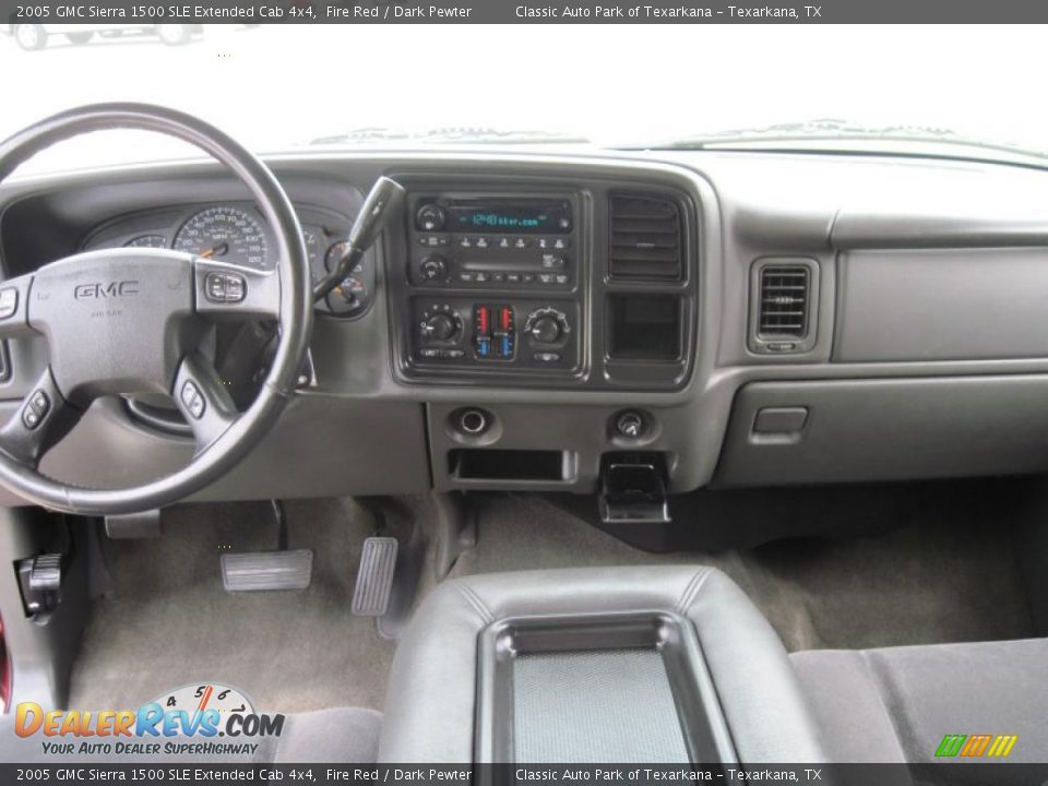 2005 GMC Sierra 1500 SLE Extended Cab 4x4 Fire Red / Dark Pewter Photo #11