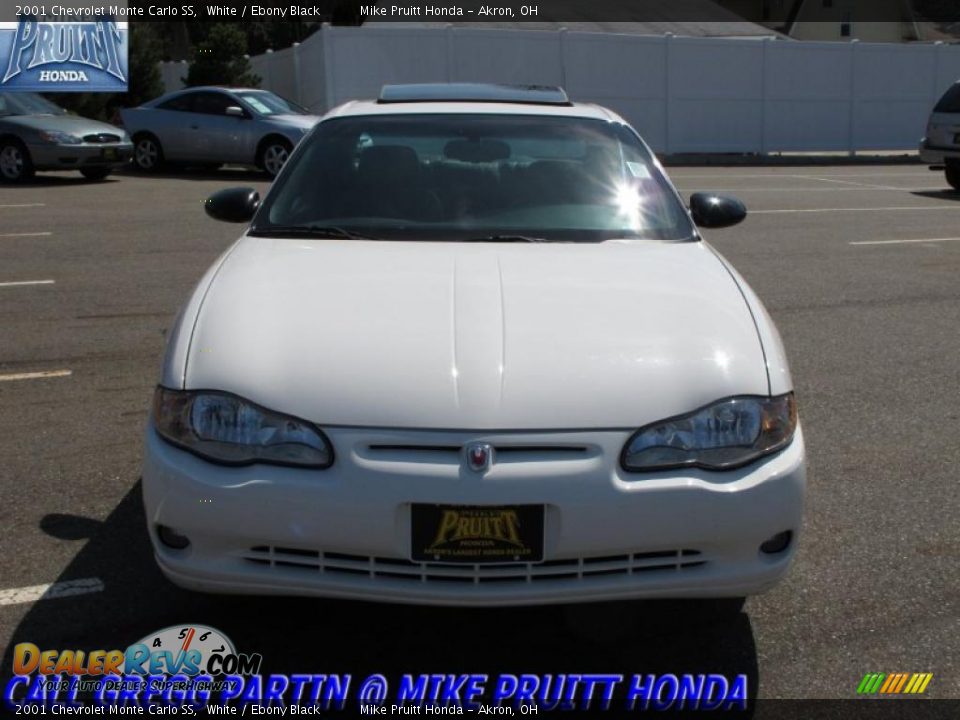 2001 Chevrolet Monte Carlo SS White / Ebony Black Photo #4