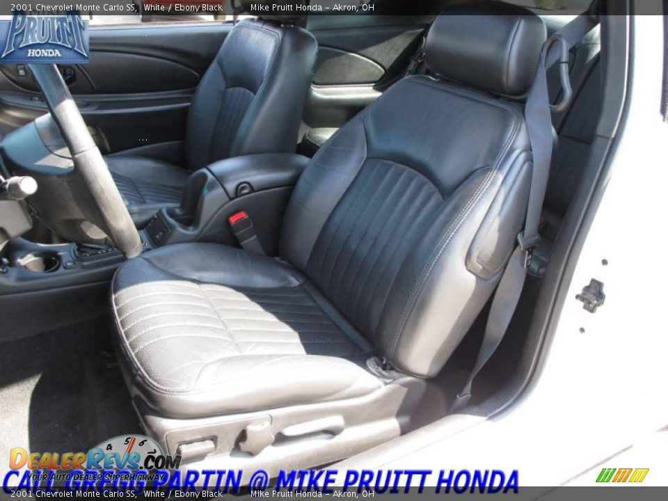 2001 Chevrolet Monte Carlo SS White / Ebony Black Photo #12