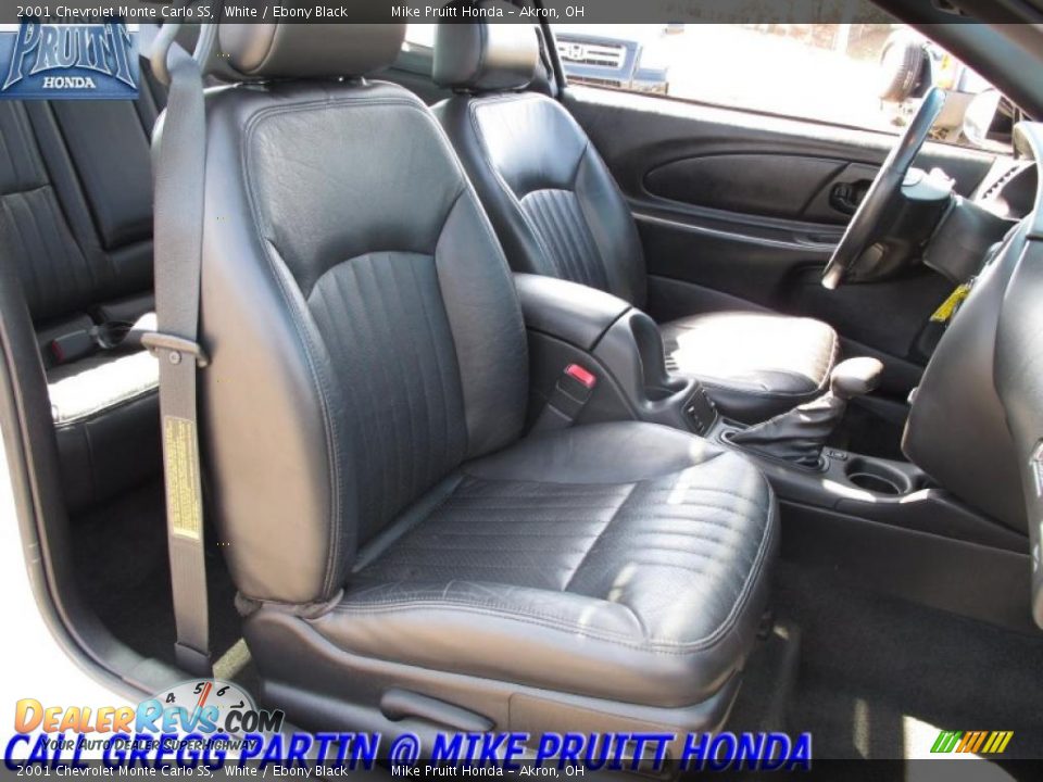 2001 Chevrolet Monte Carlo SS White / Ebony Black Photo #14