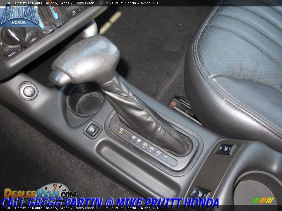 2001 Chevrolet Monte Carlo SS White / Ebony Black Photo #21
