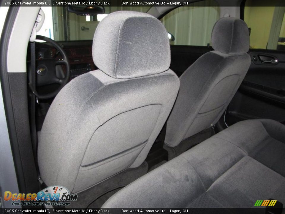 2006 Chevrolet Impala LT Silverstone Metallic / Ebony Black Photo #16