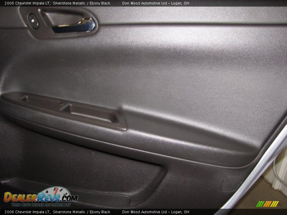 2006 Chevrolet Impala LT Silverstone Metallic / Ebony Black Photo #17