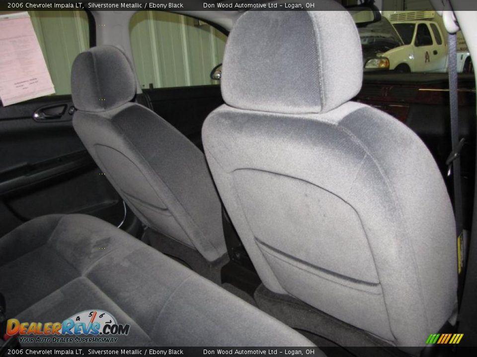2006 Chevrolet Impala LT Silverstone Metallic / Ebony Black Photo #18