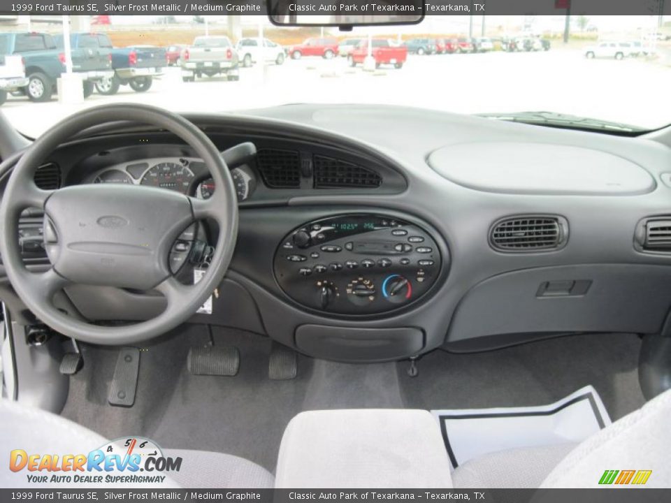 1999 Ford Taurus SE Silver Frost Metallic / Medium Graphite Photo #10