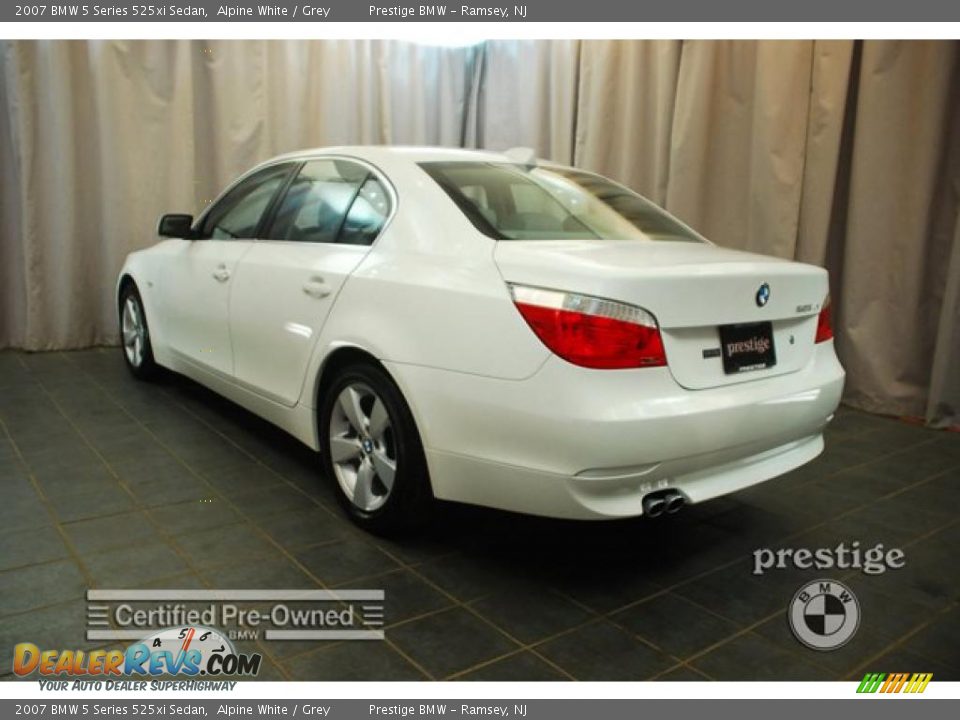 2007 BMW 5 Series 525xi Sedan Alpine White / Grey Photo #4