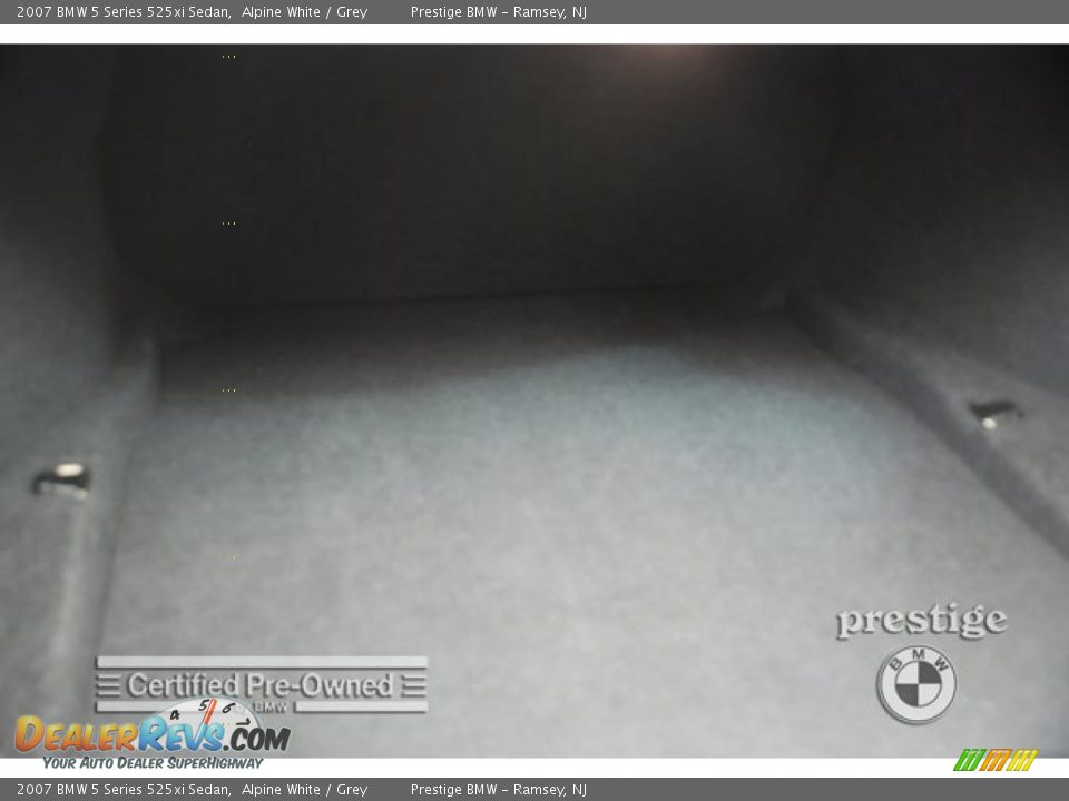 2007 BMW 5 Series 525xi Sedan Alpine White / Grey Photo #5