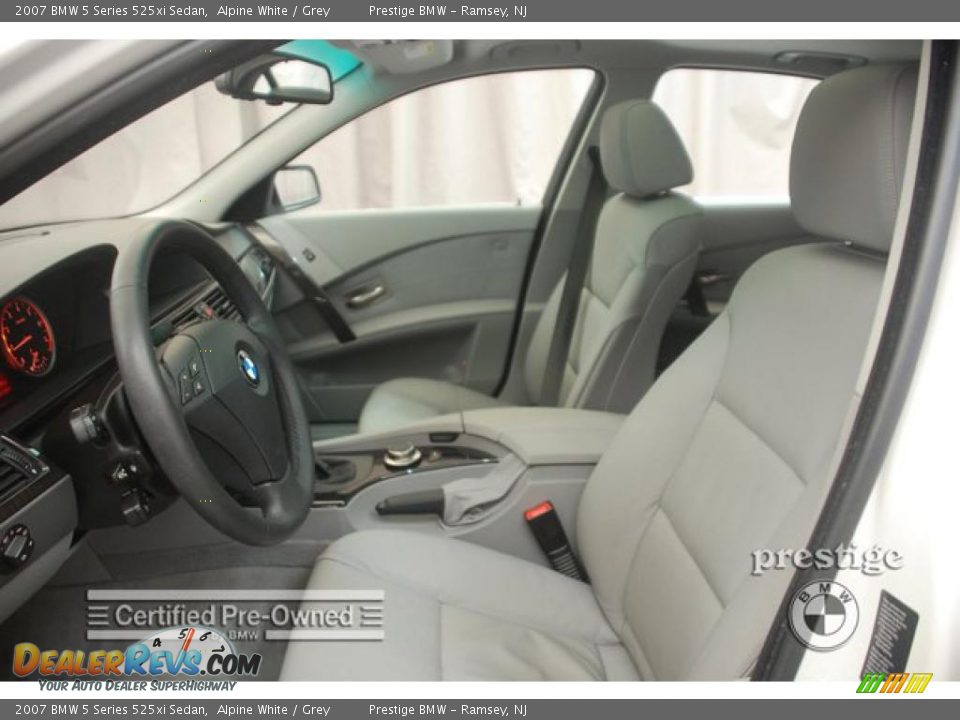 2007 BMW 5 Series 525xi Sedan Alpine White / Grey Photo #13