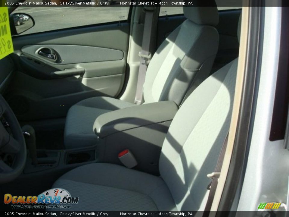 2005 Chevrolet Malibu Sedan Galaxy Silver Metallic / Gray Photo #10