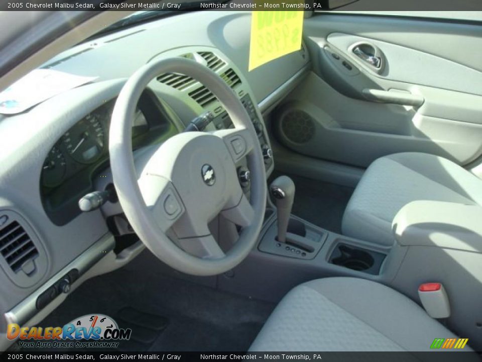 2005 Chevrolet Malibu Sedan Galaxy Silver Metallic / Gray Photo #15