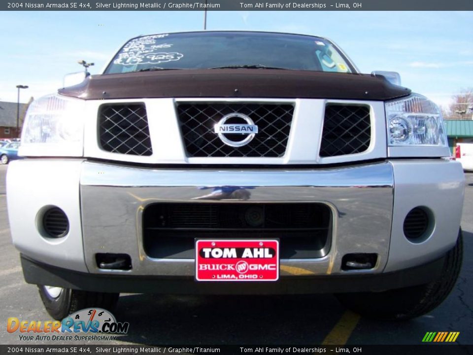 2004 Nissan Armada SE 4x4 Silver Lightning Metallic / Graphite/Titanium Photo #3