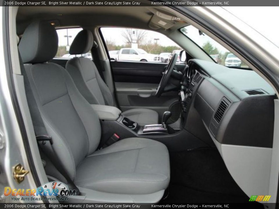 2006 Dodge Charger SE Bright Silver Metallic / Dark Slate Gray/Light Slate Gray Photo #11