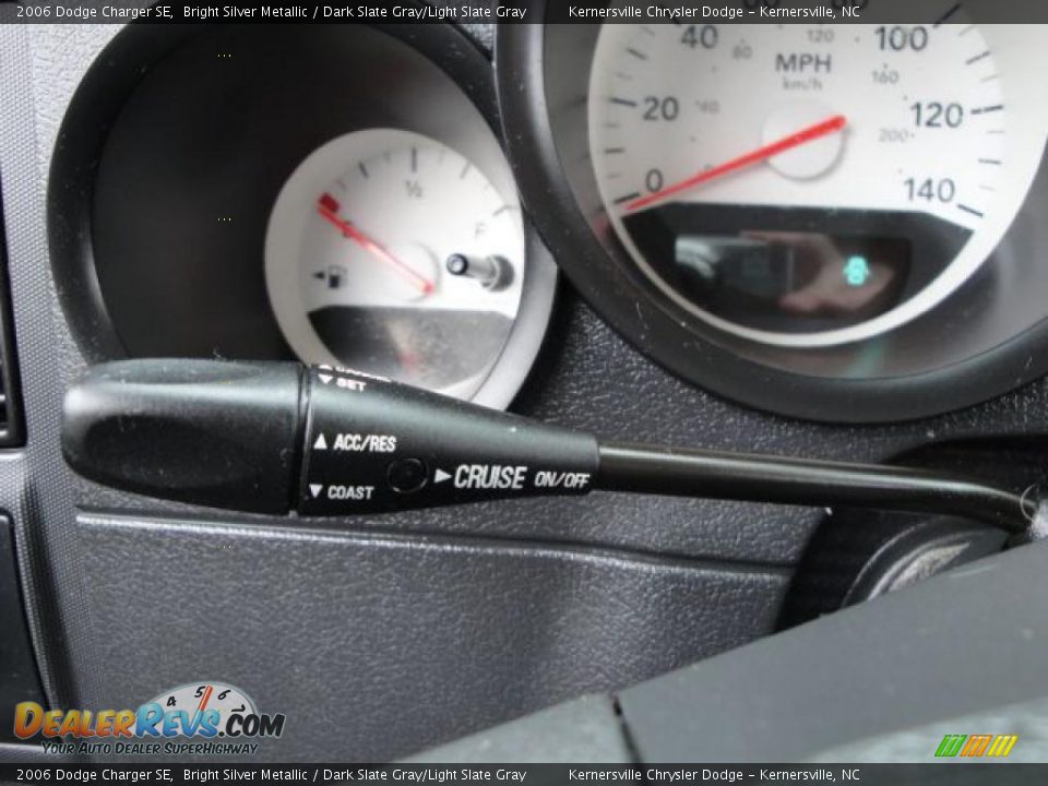 2006 Dodge Charger SE Bright Silver Metallic / Dark Slate Gray/Light Slate Gray Photo #15