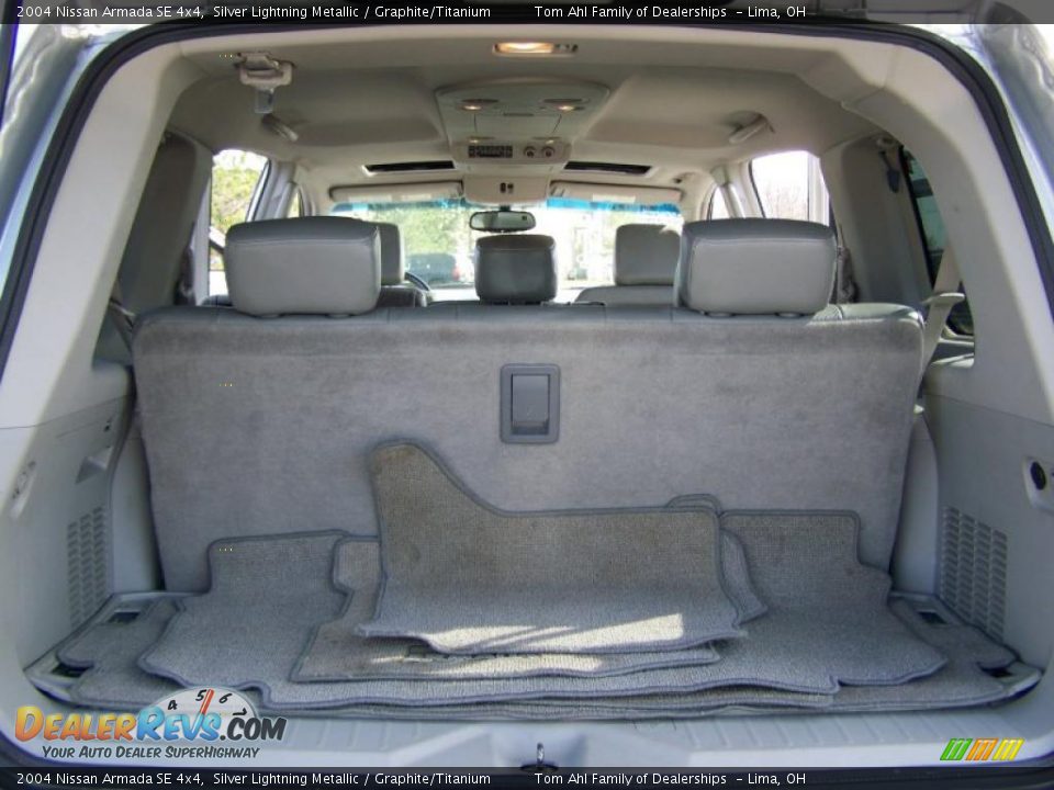 2004 Nissan Armada SE 4x4 Silver Lightning Metallic / Graphite/Titanium Photo #14