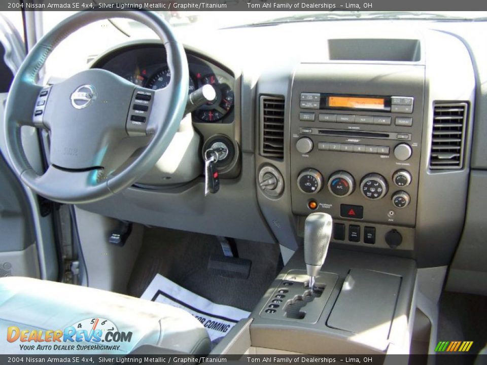 2004 Nissan Armada SE 4x4 Silver Lightning Metallic / Graphite/Titanium Photo #18