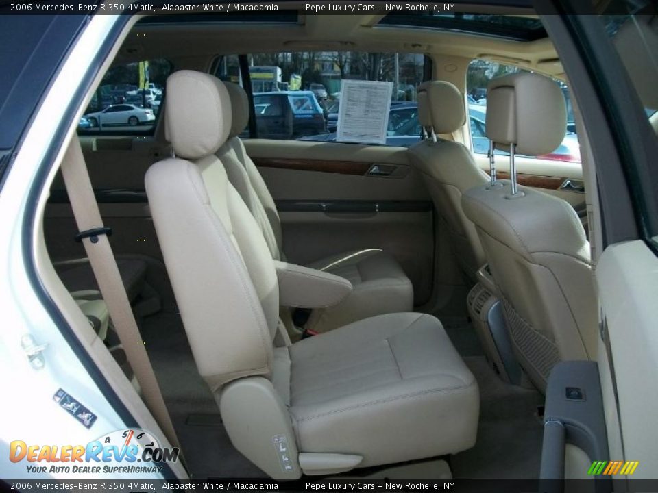 2006 Mercedes-Benz R 350 4Matic Alabaster White / Macadamia Photo #16