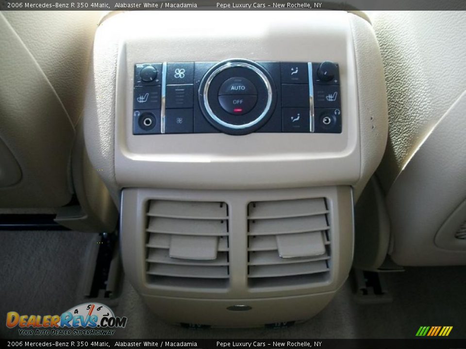 2006 Mercedes-Benz R 350 4Matic Alabaster White / Macadamia Photo #17